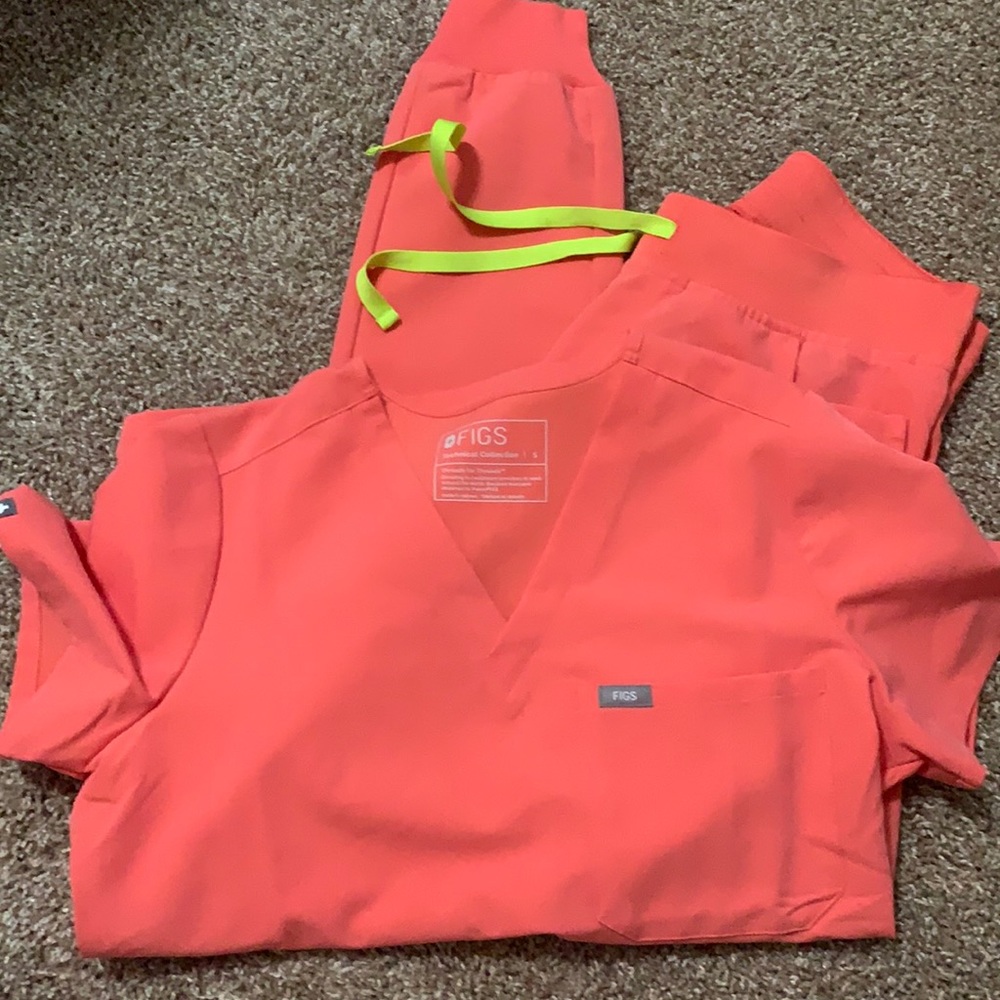 Figs scrub set
